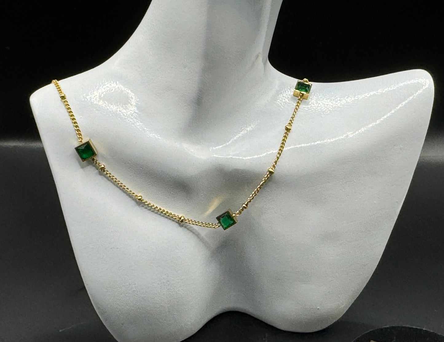 Halskette ,,Smaragda“